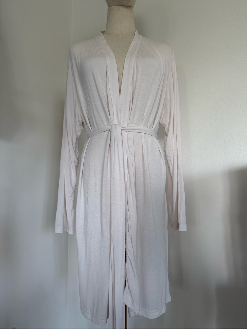 YAMAMAY belted robe with lace detail